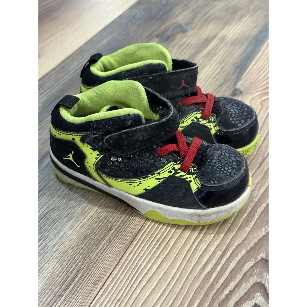Nike Air Jordan Baby Size 8C Black Neon Green High Tops Sneakers Shoes - Picture 3 of 7